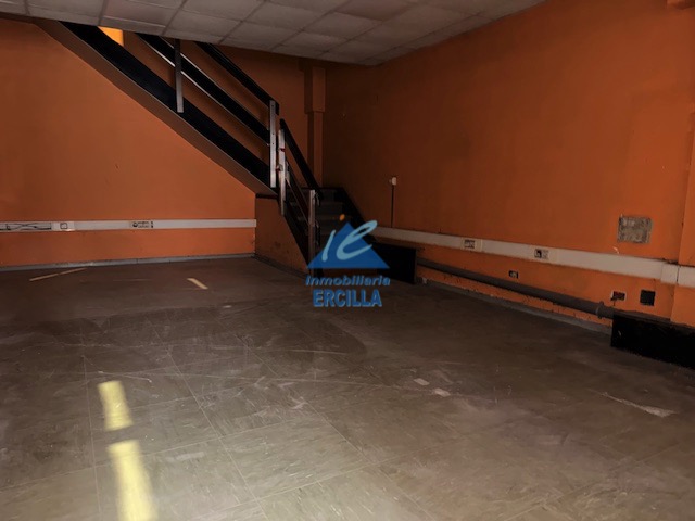 Pabellón en primera linea