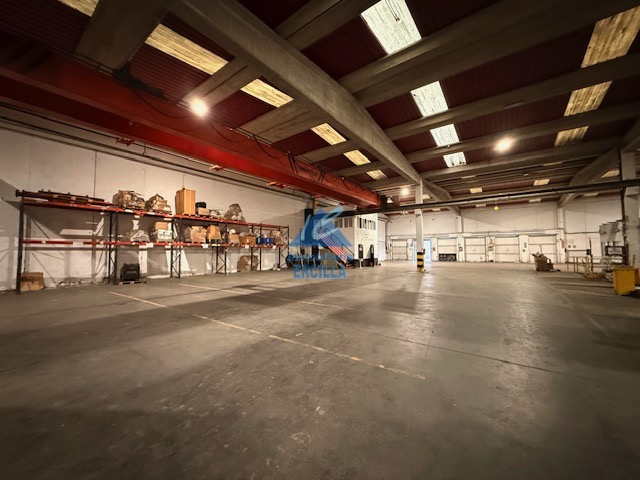 Nave logística en venta con muelles de carga