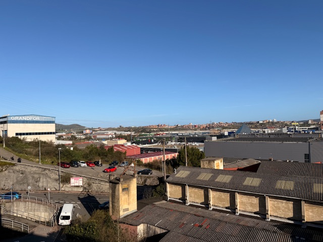 Oficina en alquiler exterior con garaje