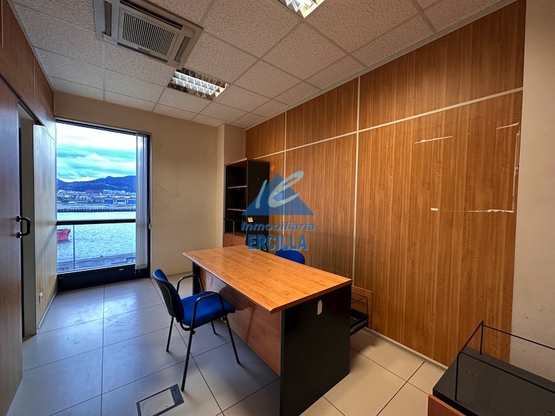Oficina en venta completamente exterior