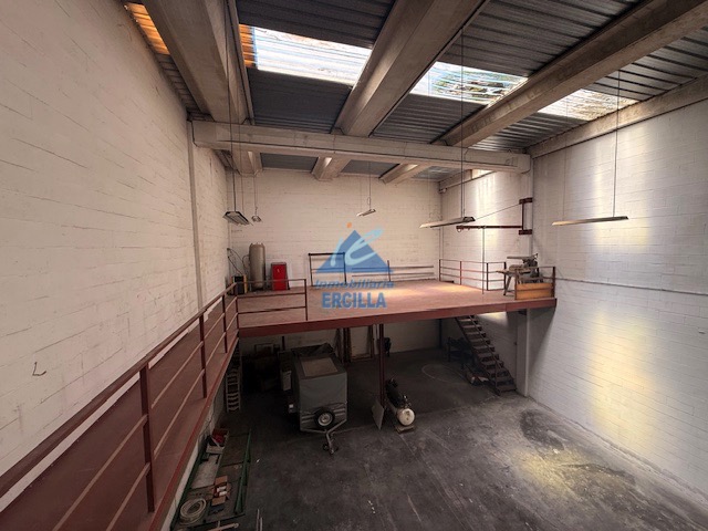 Pabellón industrial en venta