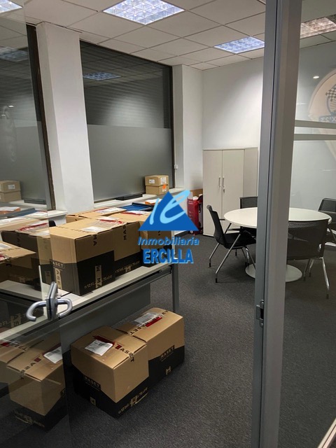 Oficina en alquiler en planta baja