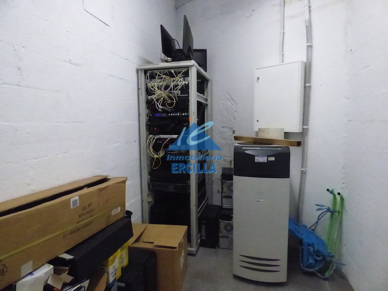 Nave industrial en alquiler con playa privada