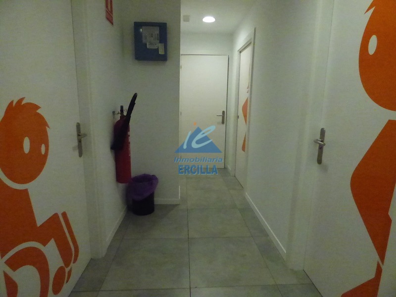 Nave industrial en alquiler con playa privada