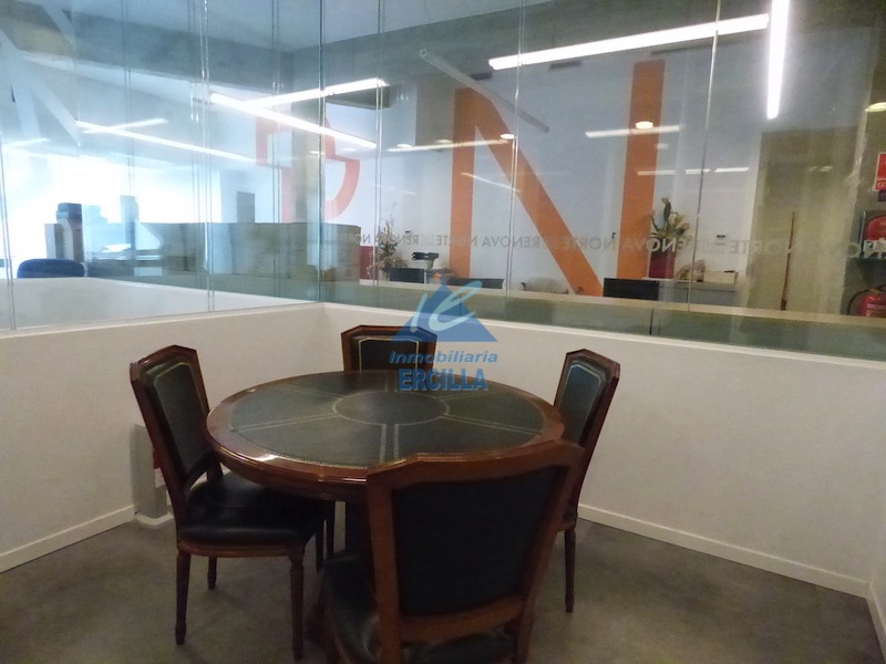 Nave industrial en alquiler con playa privada