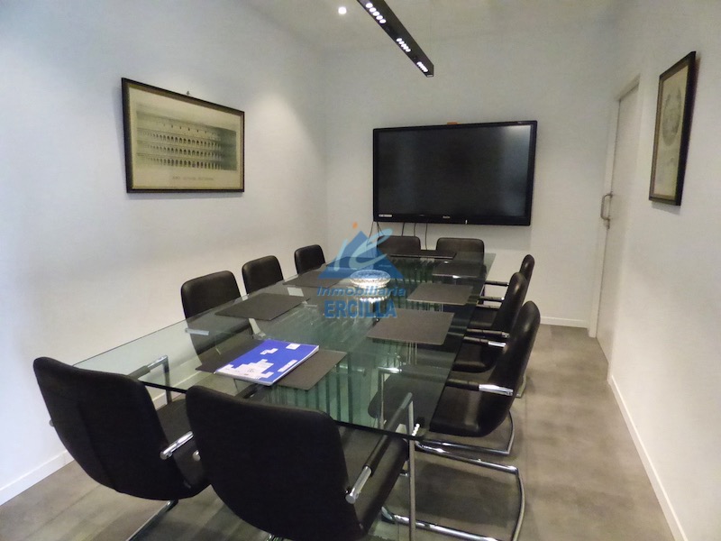 Nave industrial en alquiler con playa privada