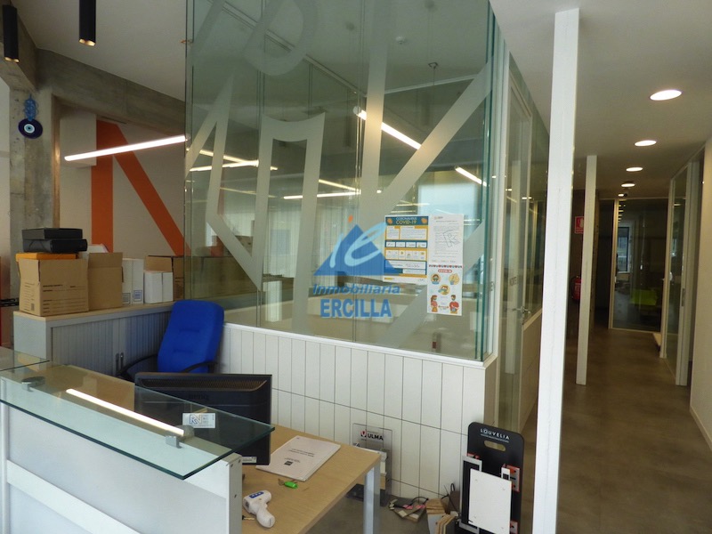 Nave industrial en alquiler con playa privada