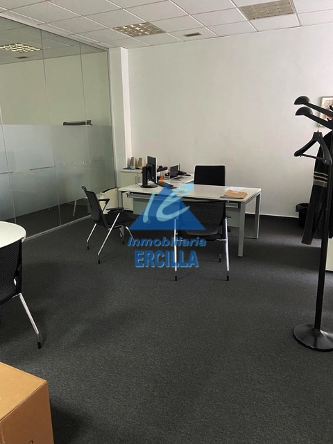 Oficina en alquiler en planta baja