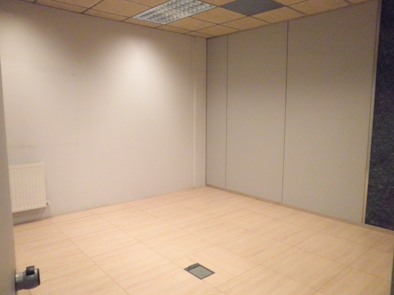 Nave con playa cerrada