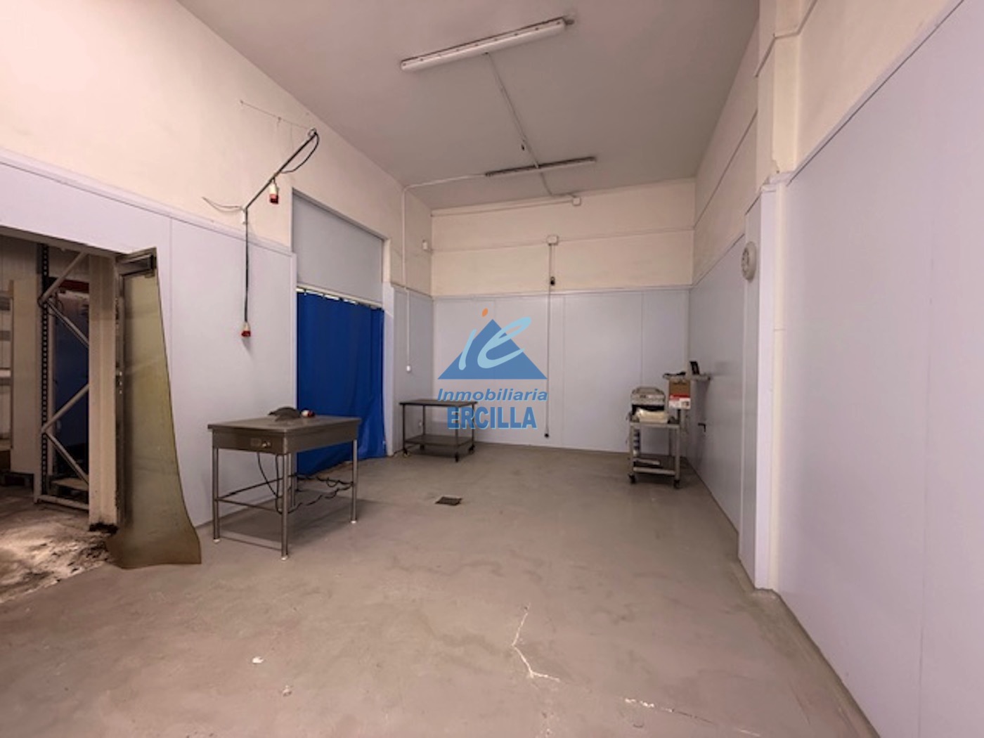 Imagen de Pabellón industrial en alquiler con cámaras en Etxebarri