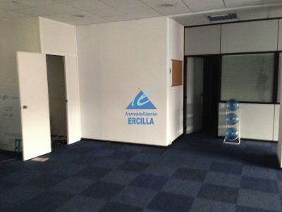 Oficina junto a boca de metro
