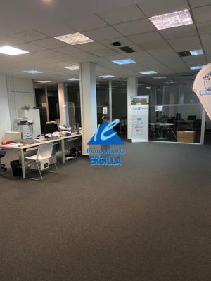 Oficina en alquiler en planta baja