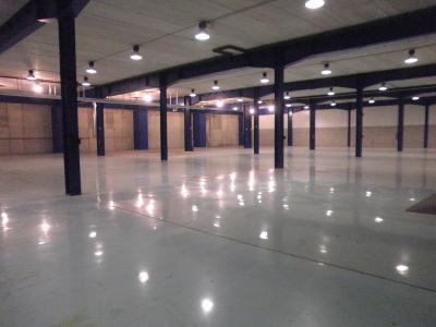 Nave con playa cerrada