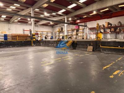 Nave logística en venta con muelles de carga