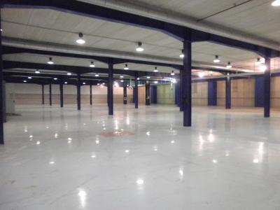 Ver Nave con playa cerrada