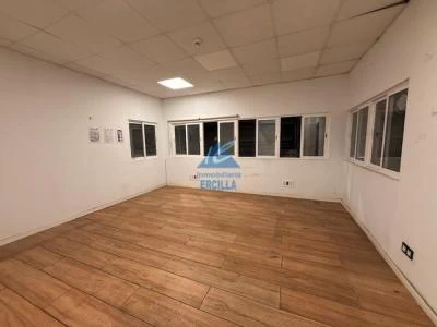 Imagen 7 de Nave logística en alquiler con muelles de carga en Galdakao