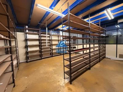 Imagen 2 de Planta industrial en venta en Sondika