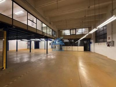 Planta industrial en venta en Sondika